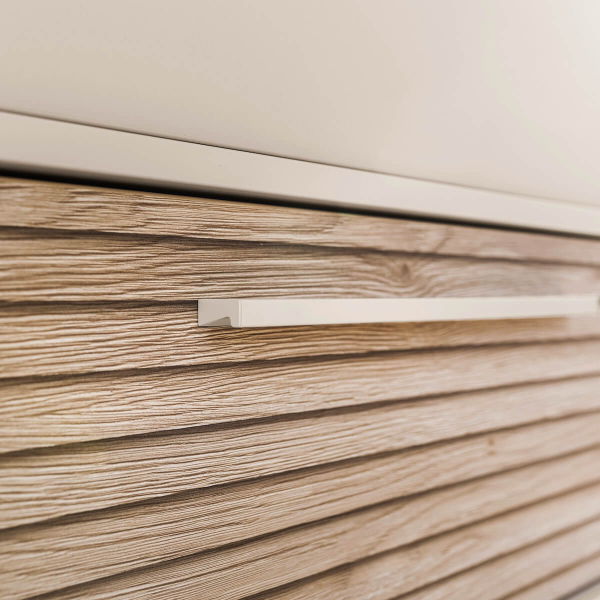 Étagère étroite 1 tiroir 3 compartiments ouverts EEFJE Paidi Beige cashmere-chêne