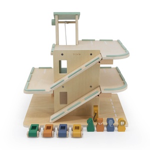 Garage en bois avec accessoires Trixie