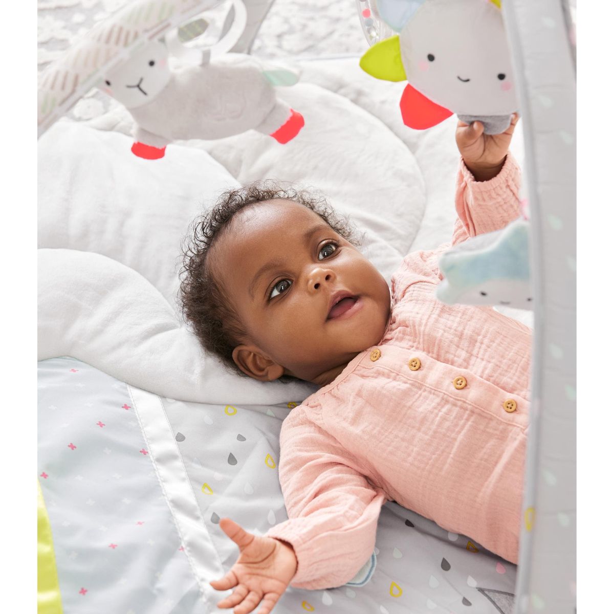 Gimnasio bebé NUBE actividades Skip Hop