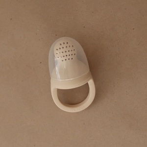 Grignoteur bébé 2pc Mushie Shifting Sands