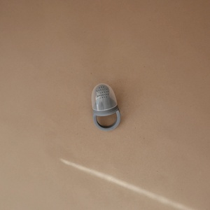 Grignoteur bébé 2pc Mushie silicona solid tradewinds 4,5x6,3x7,6cm