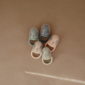 Grignoteur bébé 2pc Mushie silicona solid tradewinds 4,5x6,3x7,6cm