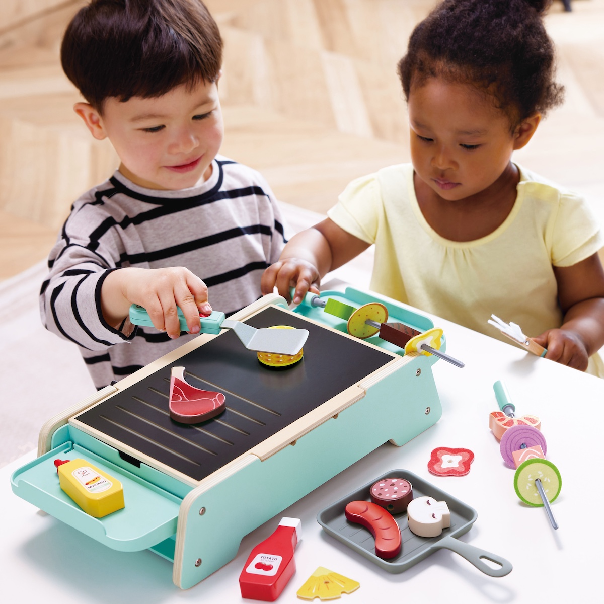 Gril et plaque de cuisson pour barbecue Hape