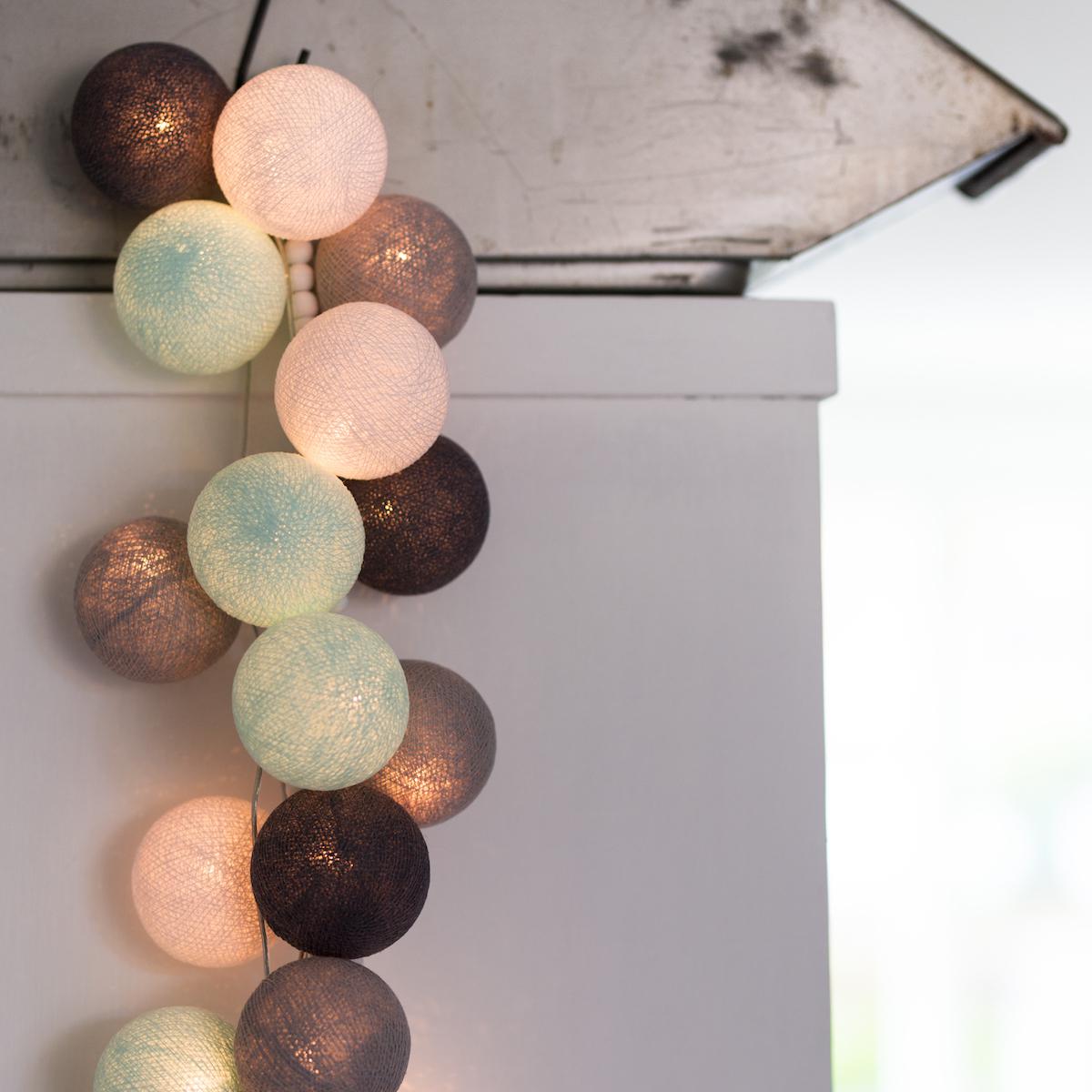 Guirlande lumineuse Cotton Ball Lights pastel Abitare Kids