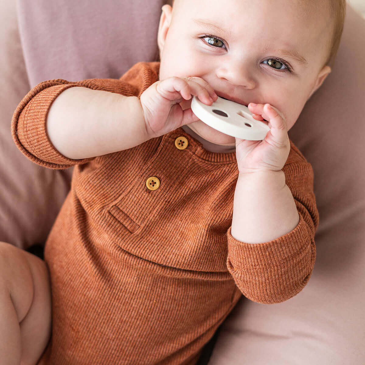 Hochet de dentition OZOO Done by Deer Colour mix