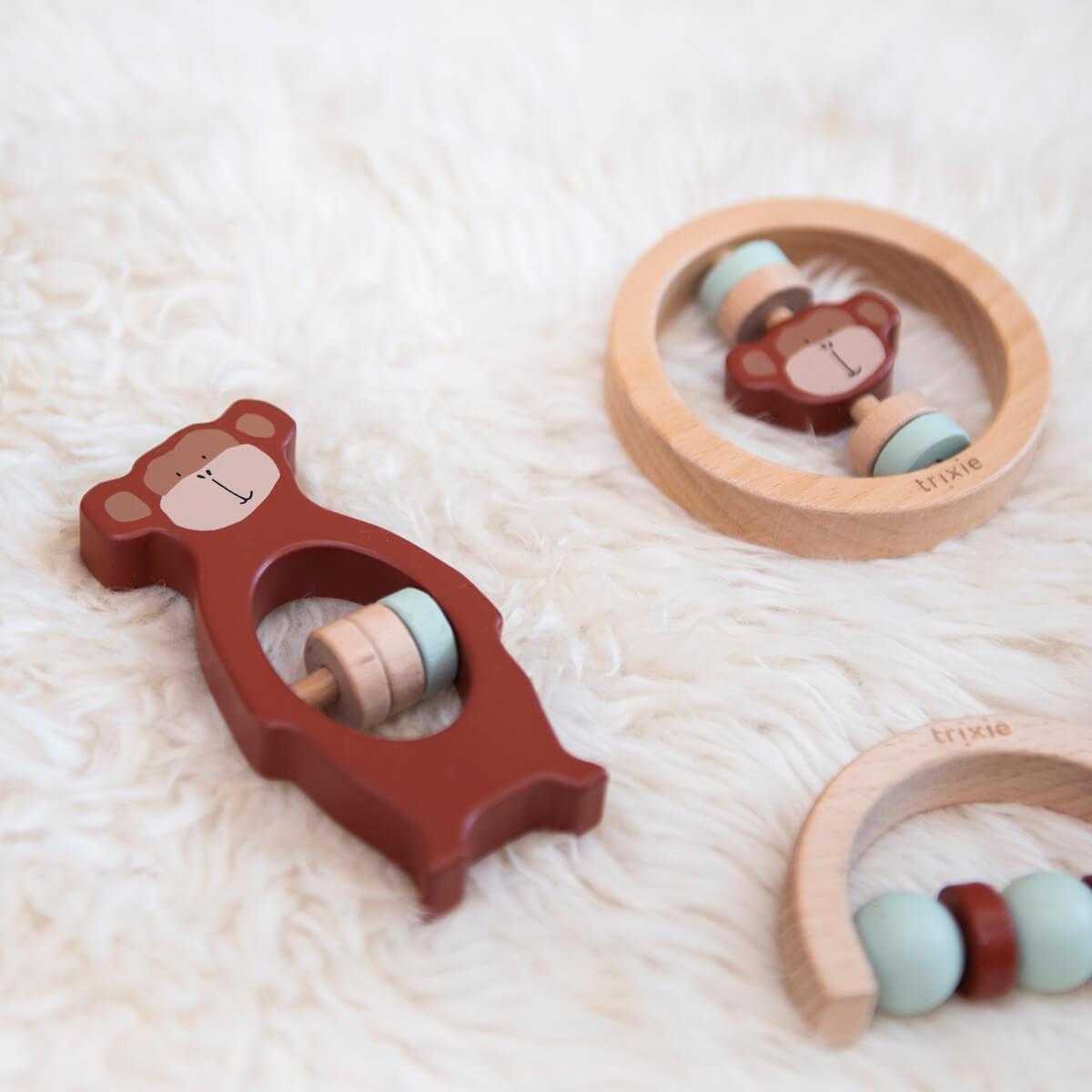 Hochet en bois Mr. Monkey Trixie