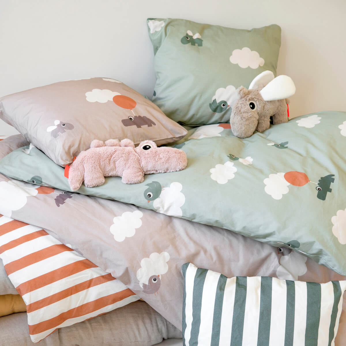 Housse de couette junior HAPPY CLOUDS Done by Deer rose