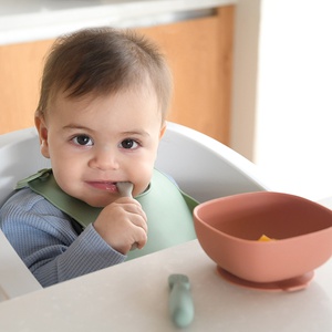 Jeu de 2 pré-cuillères en silicone Beaba vert gris