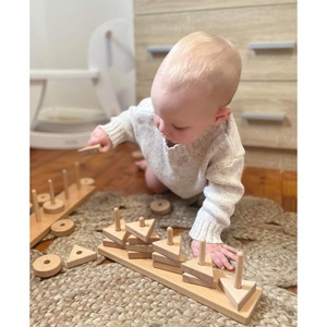 Jeu d'encastrement géométrique 3 formes Beleduc