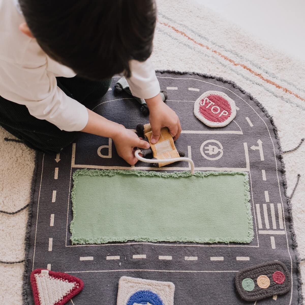 Jeu en tissu GREEN TOY set eco city Lorena Canals