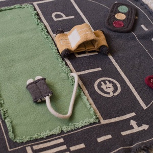 Jeu en tissu GREEN TOY set eco city Lorena Canals