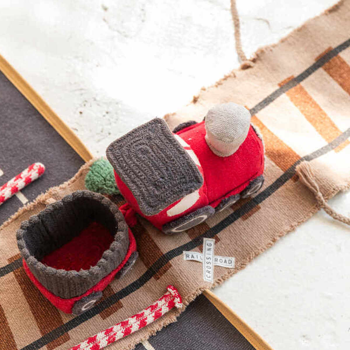 Jeu en tissu TRAIN RIDE&ROLL Lorena Canals