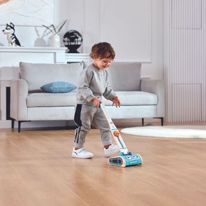 Jeu imitation aspirateur Hape