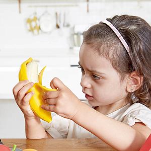 Jeu imitation plateau de fruits Hape