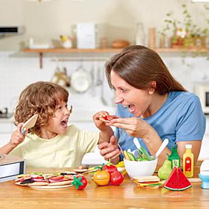 Jeu imitation plateau de salade Hape