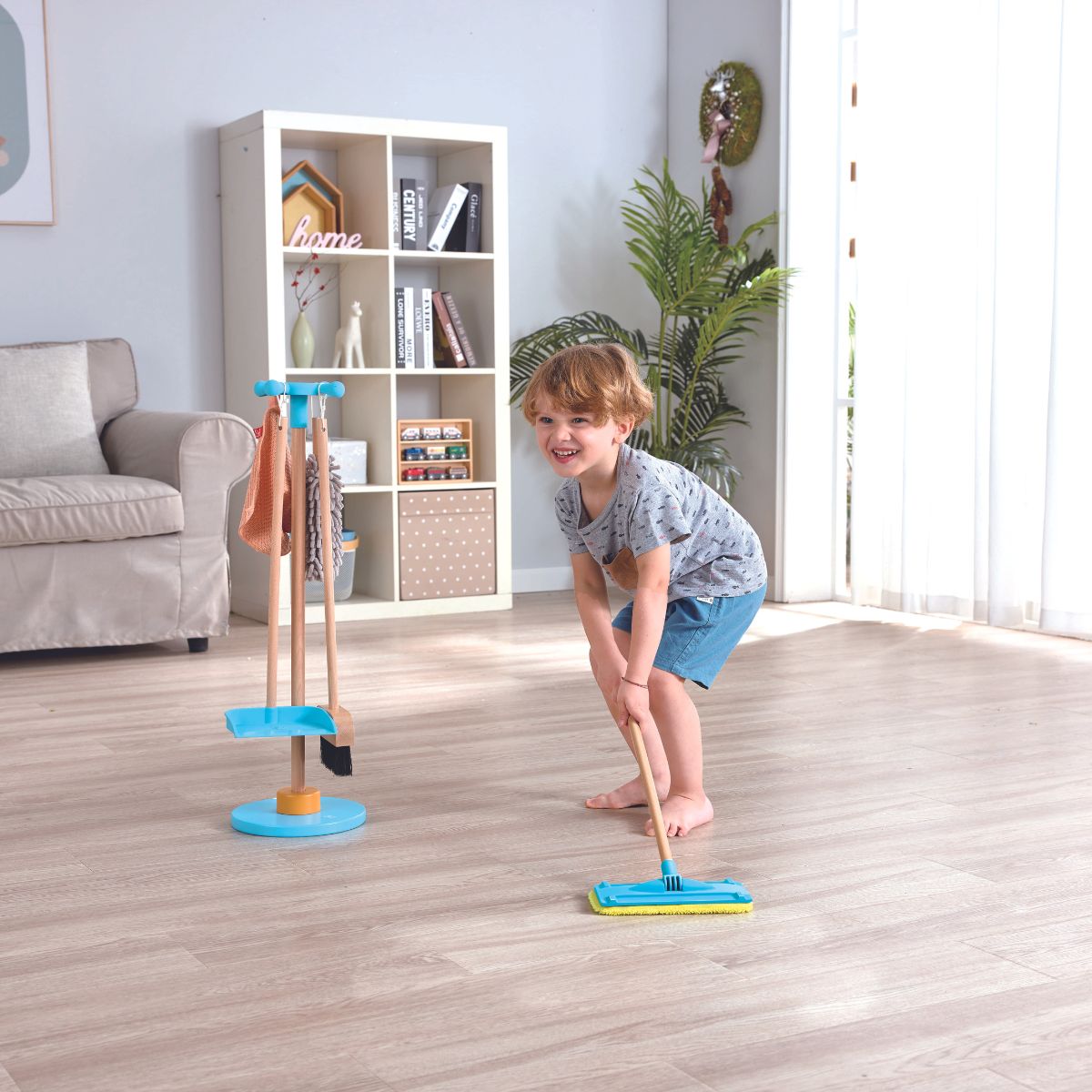 Jeu imitation set balai CLEAM UP Hape