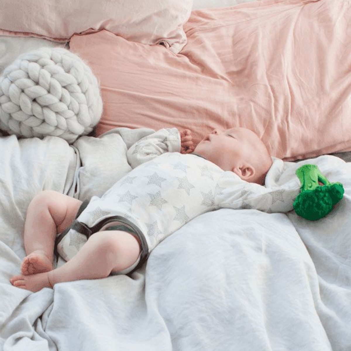 Jouet à mordiller BRUCY THE BROCCOLI Oli&Carol