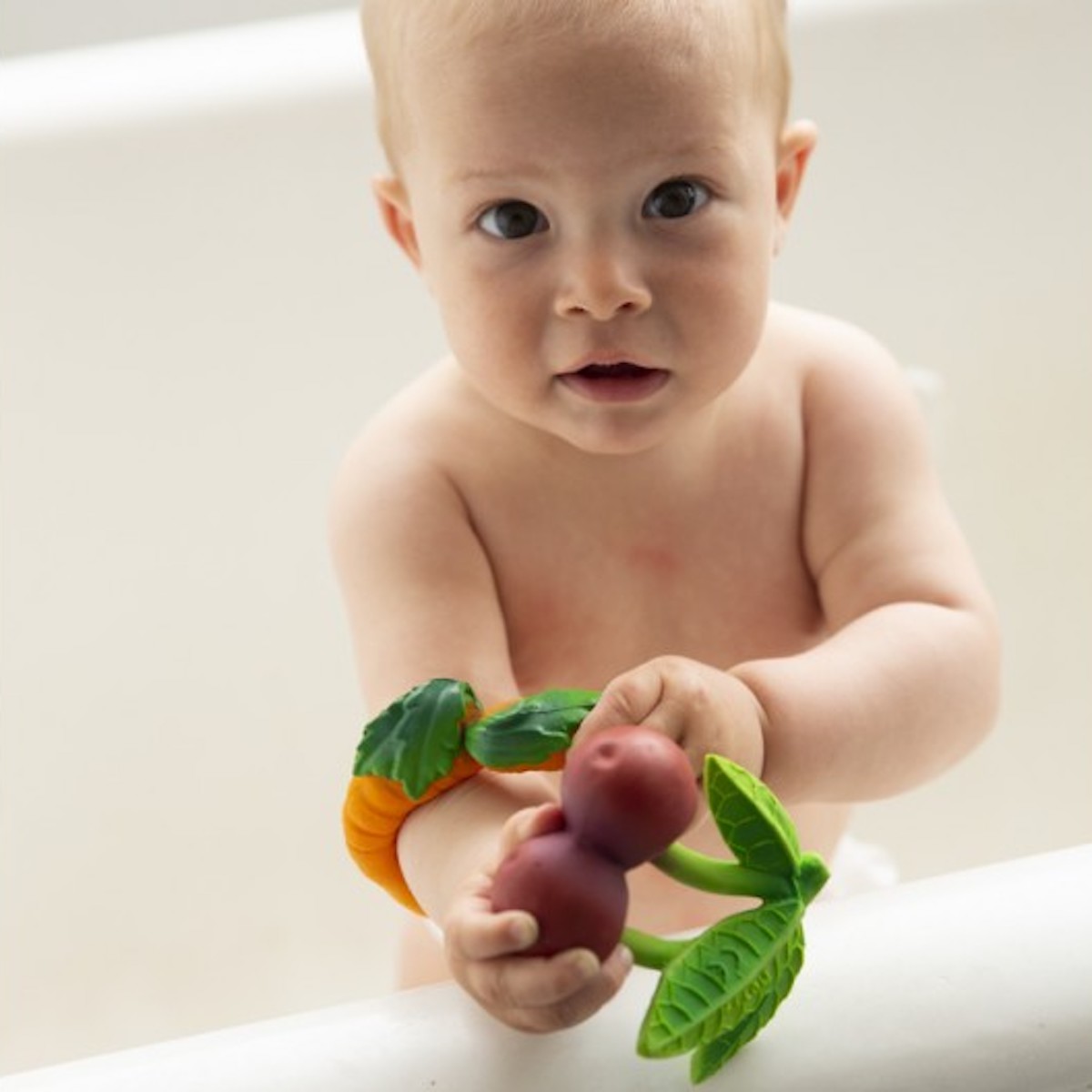 Jouet à mordiller MERY THE CHERRY Oli&Carol