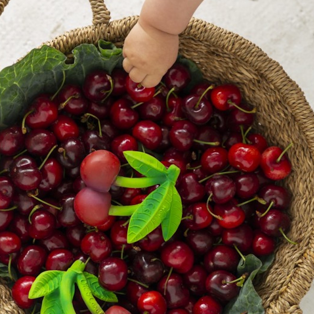 Jouet à mordiller MERY THE CHERRY Oli&Carol