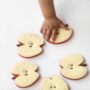 Jouet à mordiller PEPITA THE APPLE Oli&Carol