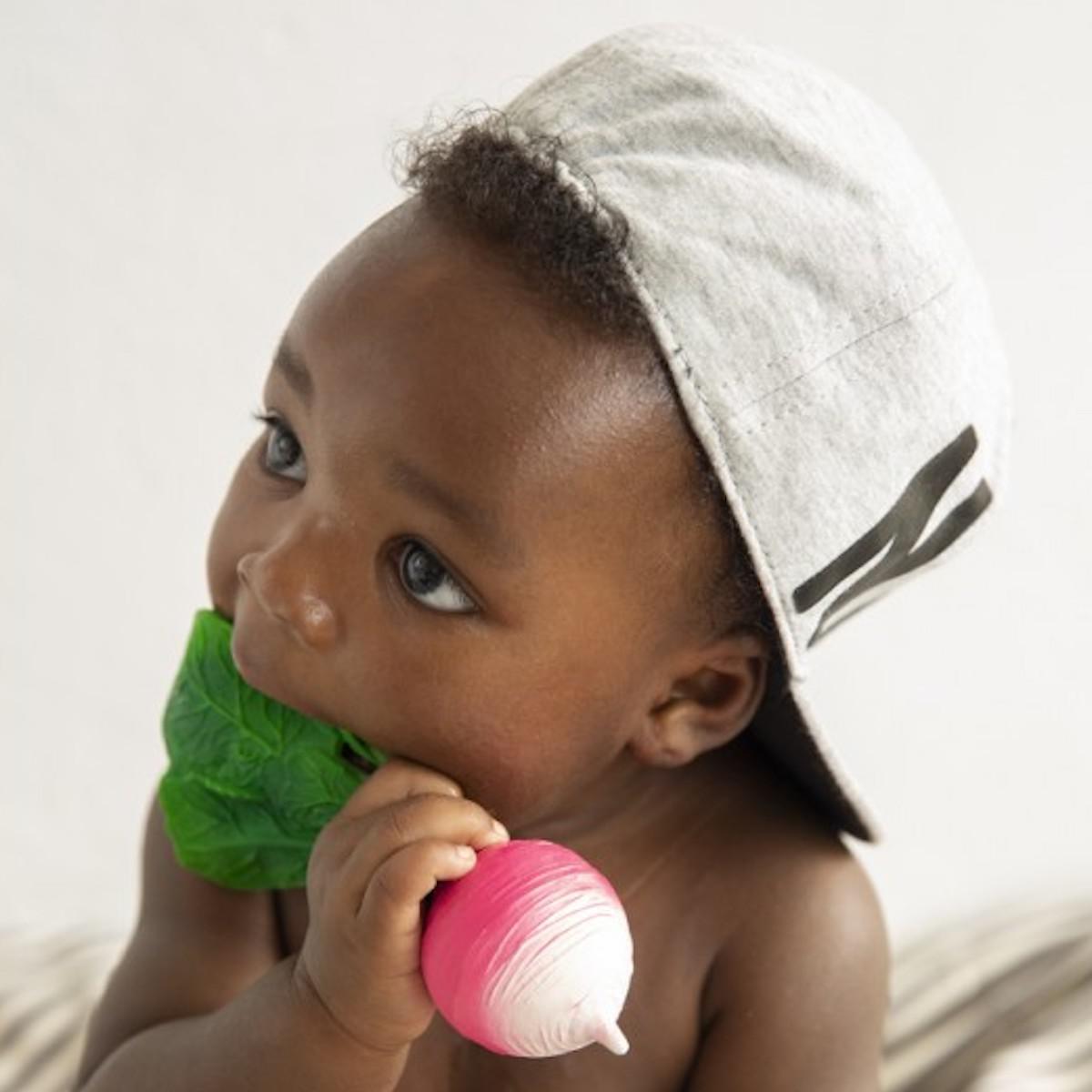 Jouet à mordiller RAMONA THE RADISH Oli and Carol