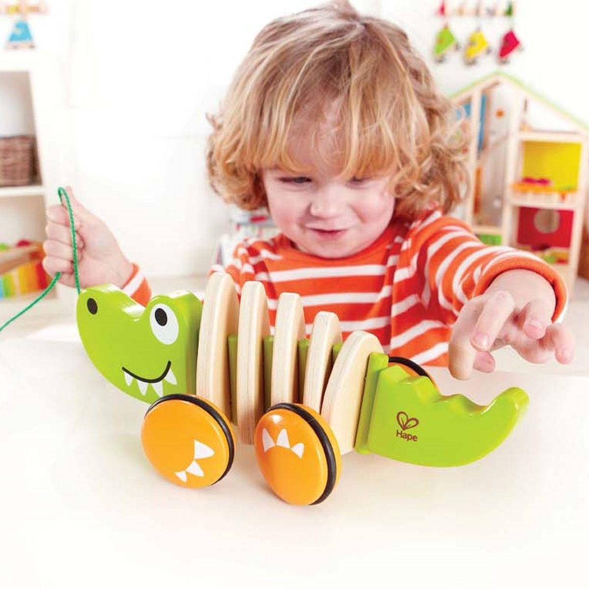 Jouet à tirer CROCODILE Hape