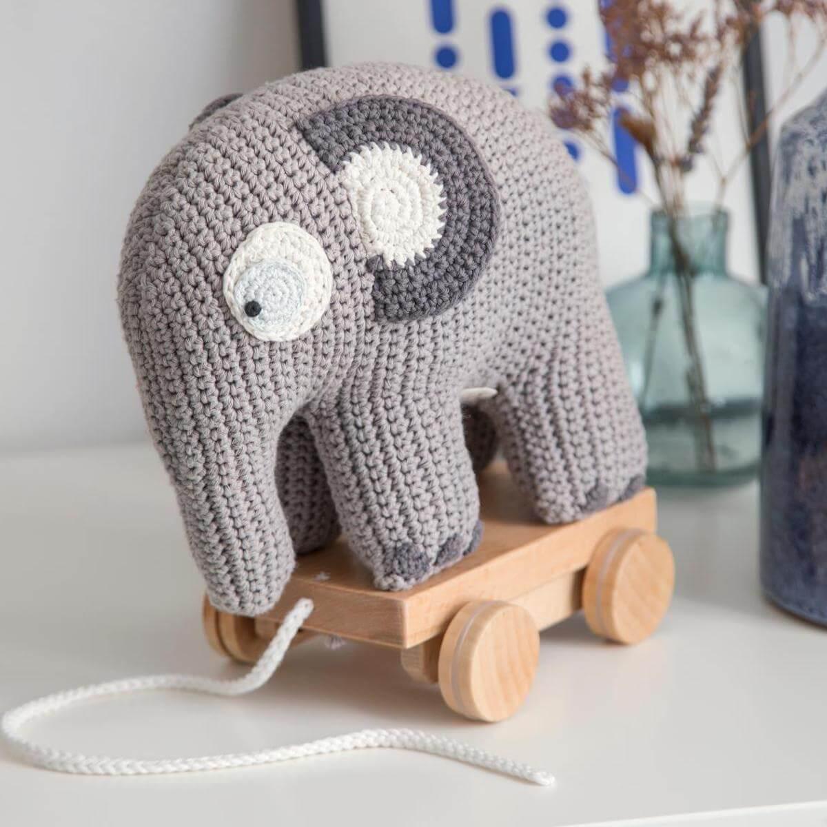Jouet à tirer éléphant FANTO Sebra classic grey-crochet