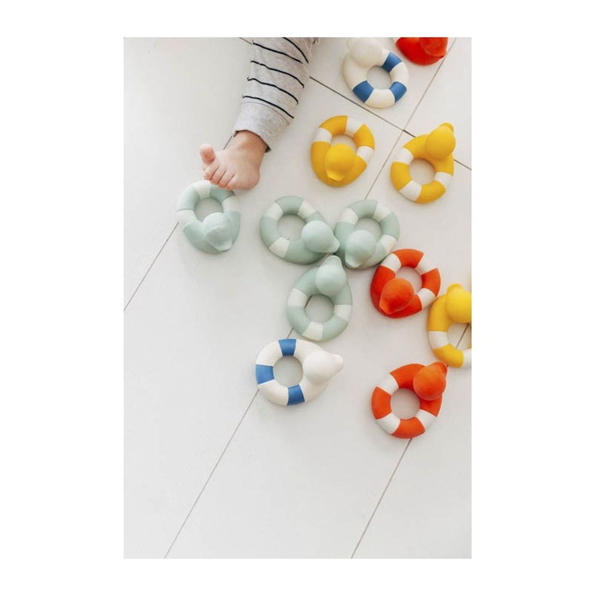 Jouet de bain FLO THE FLOATIE Oli&Carol yellow