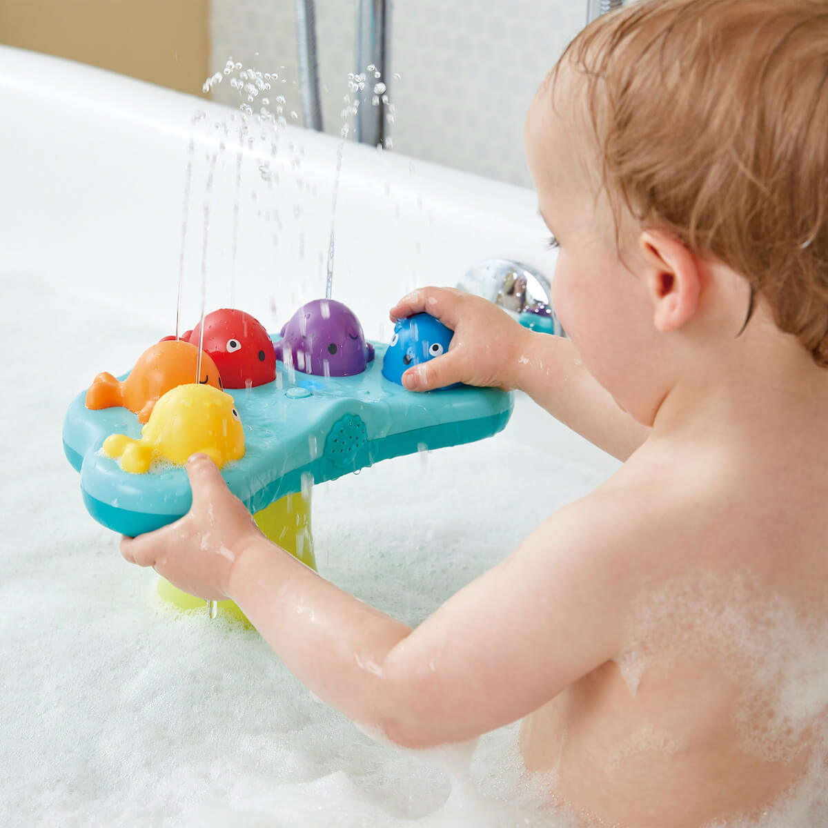Jouet de bain MUSICAL WHALE FOUNTAIN Hape