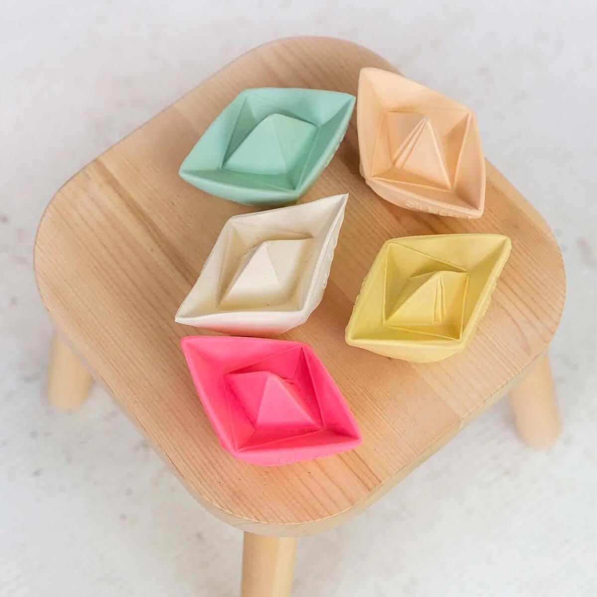 Jouet de bain ORIGAMI BOAT Oli&Carol White