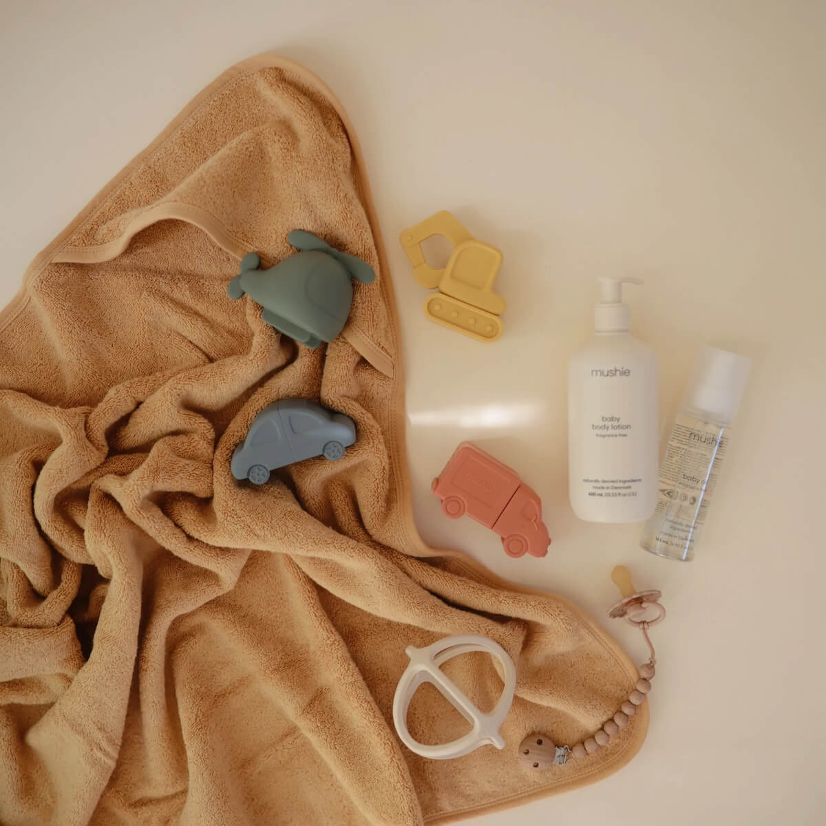 Jouet de bain set VEHICLES Mushie