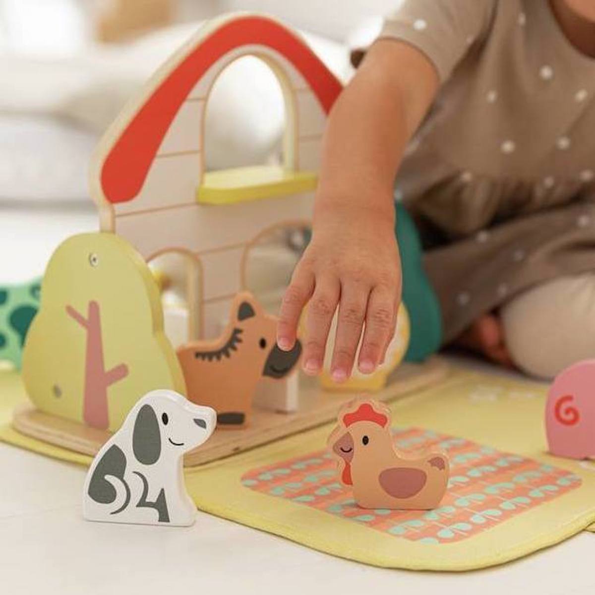 Jouet d'éveil FARM HOUSE FAITH Hape