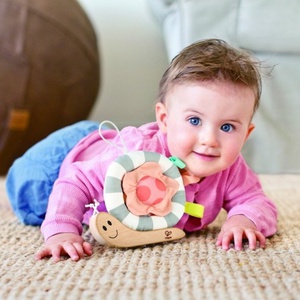 Jouet d'éveil HOOK N'LOOK SNAIL Hape