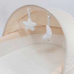 Jouets lune et étoile pour le nid nouveau-né Bamboom