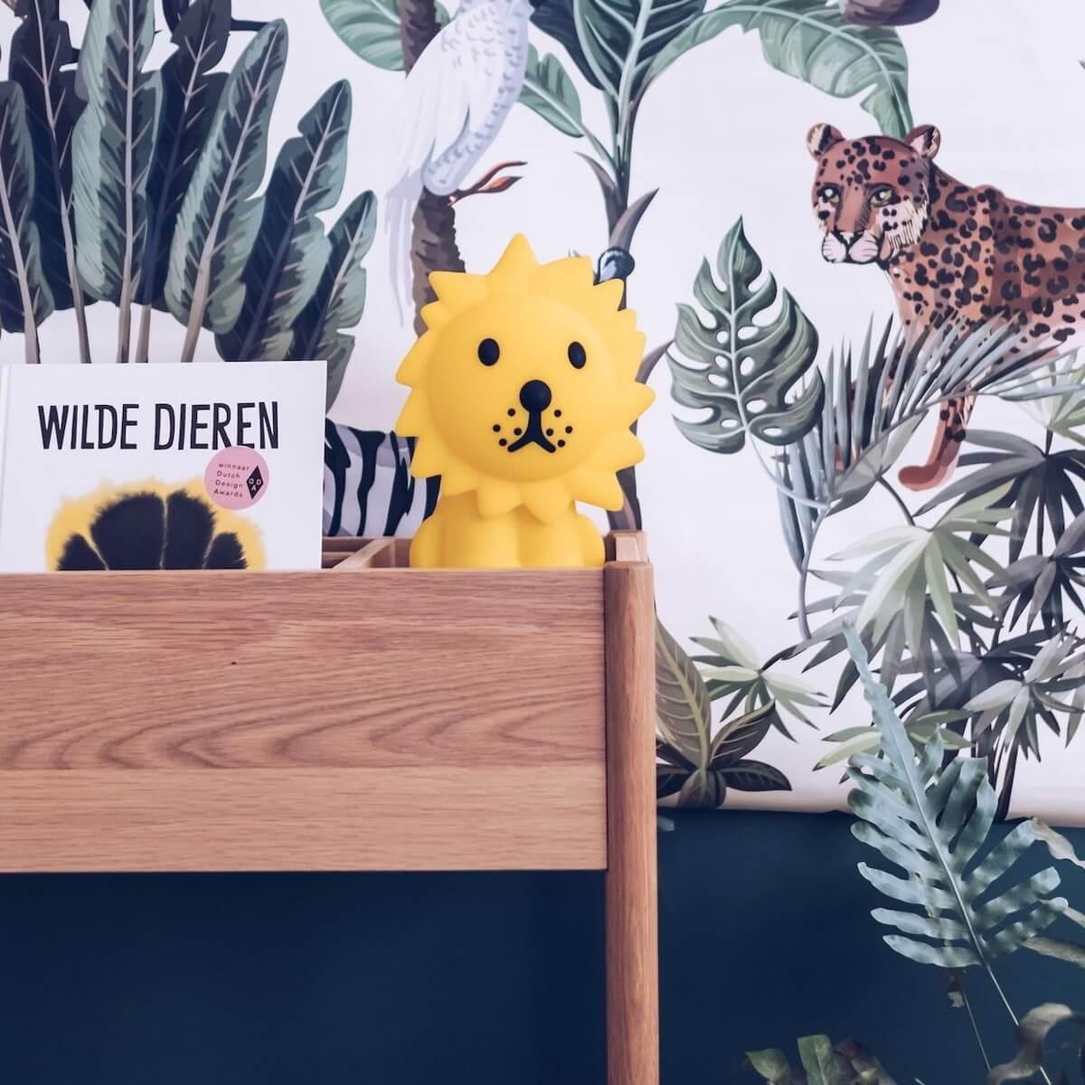 Lampe à poser LION FIRST LIGHT Mr. Maria jaune