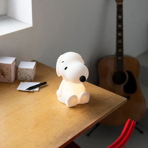 Lampe à poser MY FIRST LIGHT Snoopy Mr. Maria