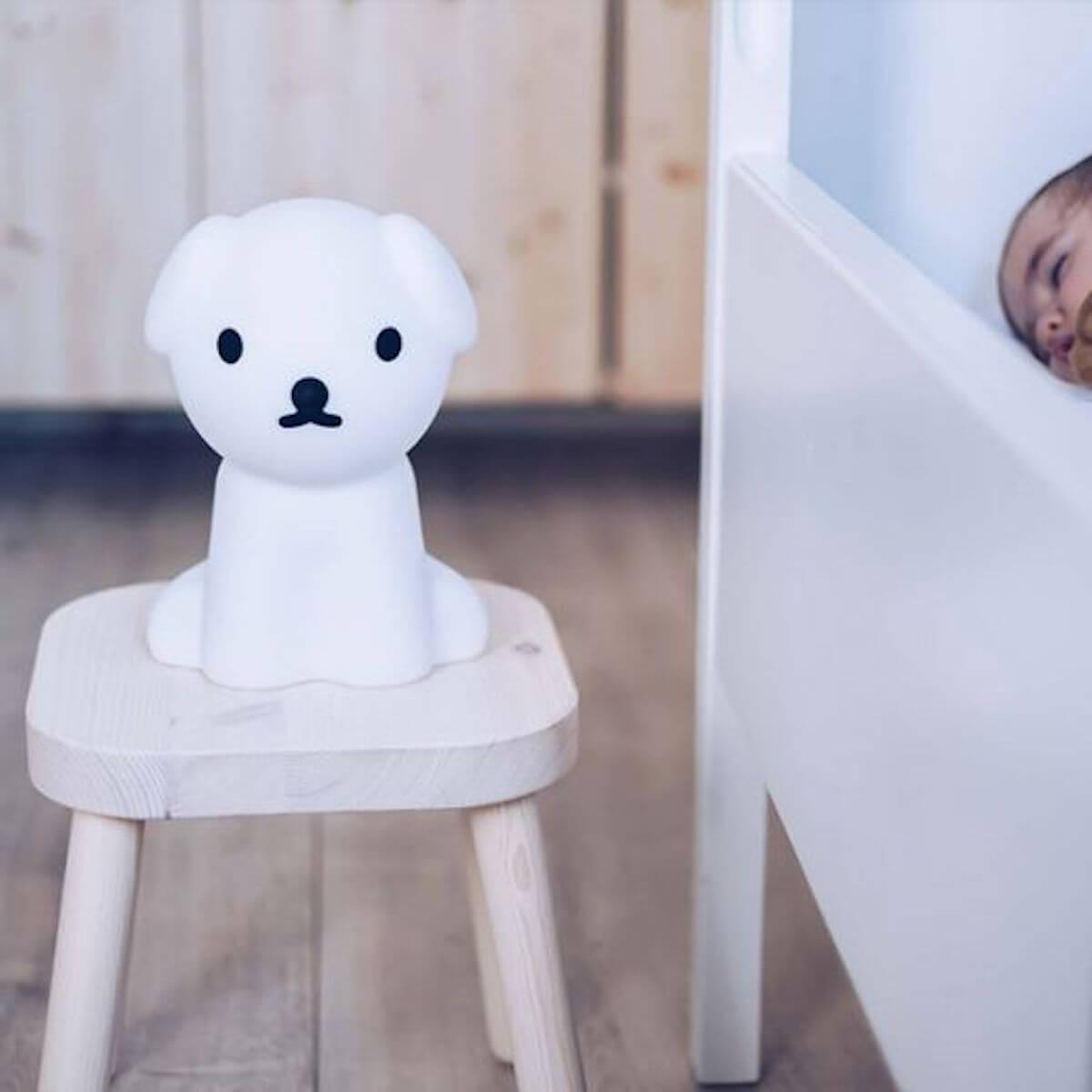 Lampe à poser SNUFFY FIRST LIGHT Mr. Maria blanc