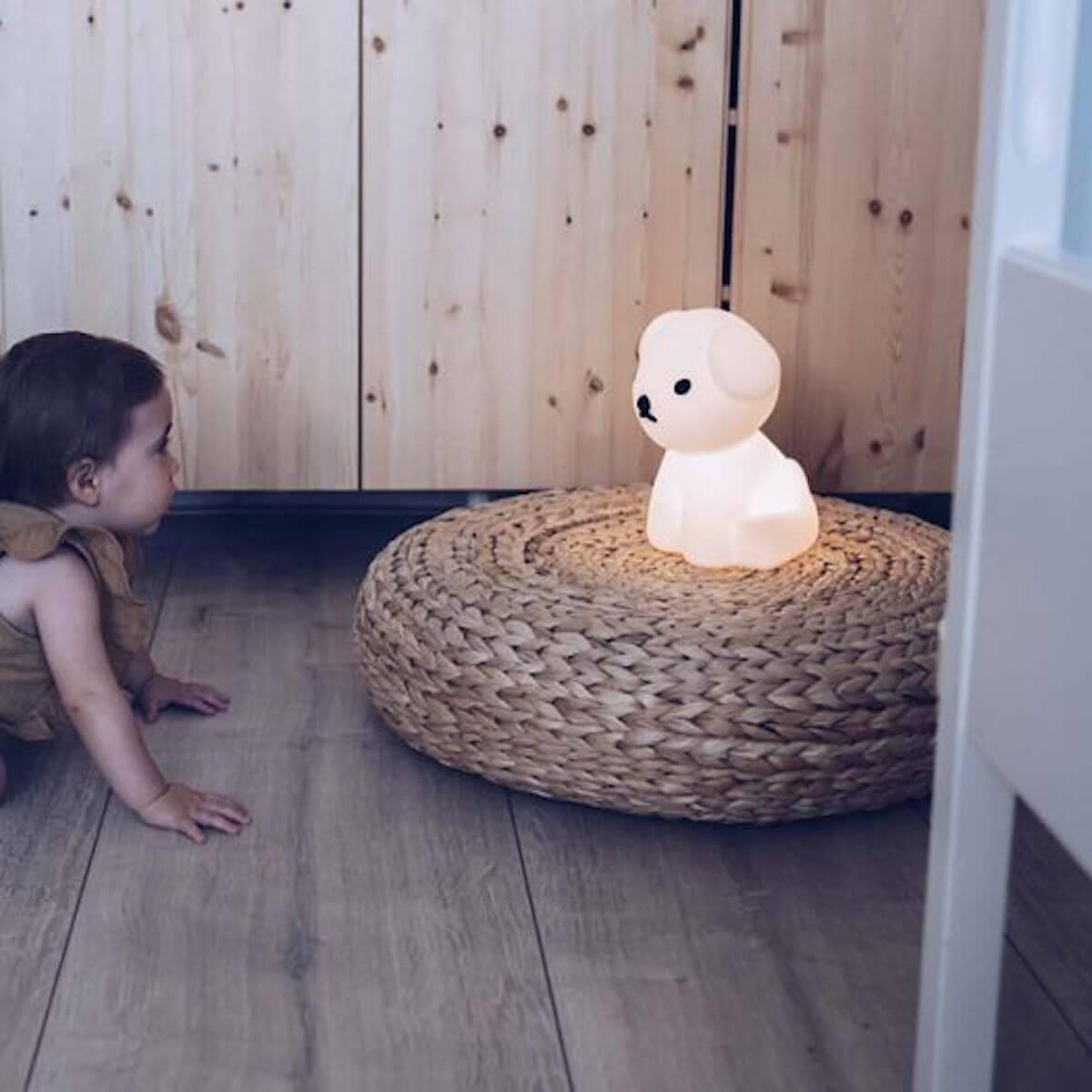 Lampe à poser SNUFFY FIRST LIGHT Mr. Maria blanc