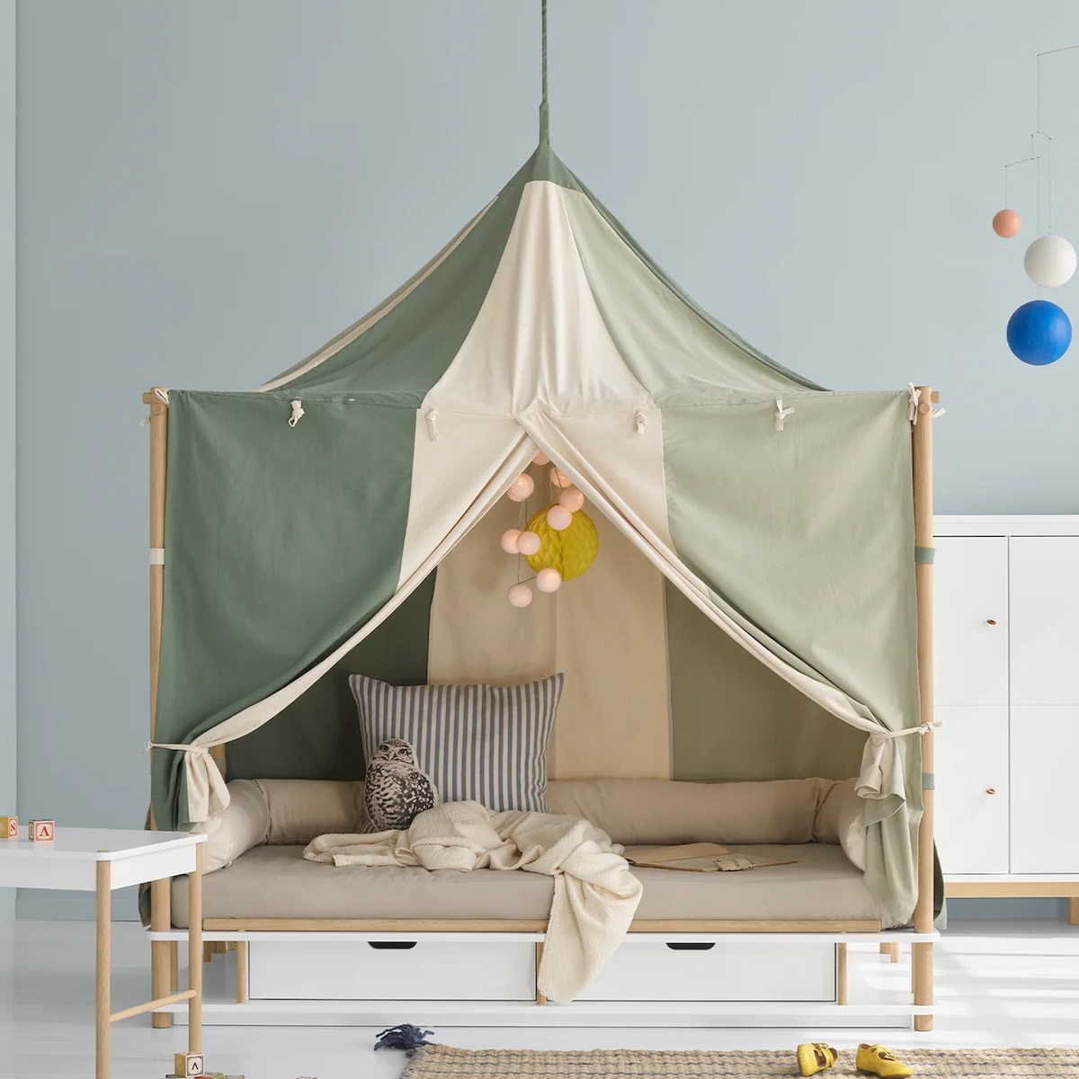 Lit baldaquin 90x180cm CAMP Oliver Furniture blanc-chêne