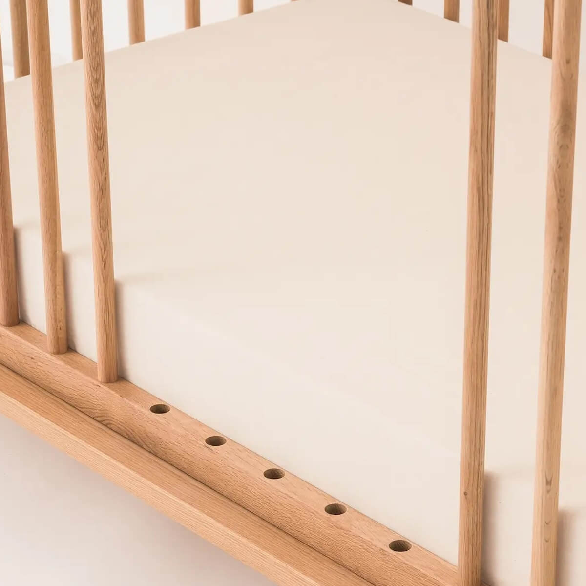 Lit bébé 70x140cm LATITUDE Nobodinoz chêne massif