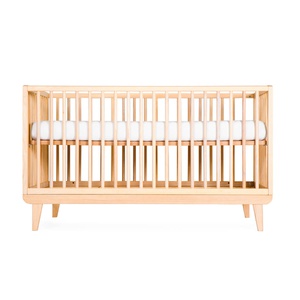 Lit bébé KERA en hêtre avec top Straight-pieds Retro