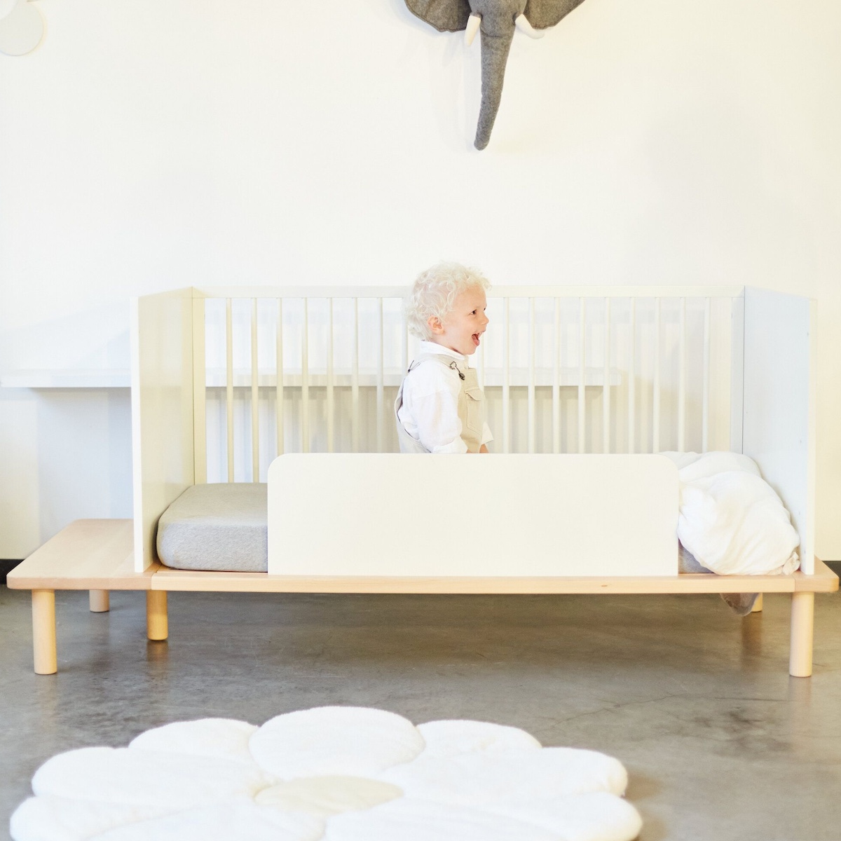 Lit évolutif 70x140cm avec barriere de lit EVOBED Childhome ecru naturel