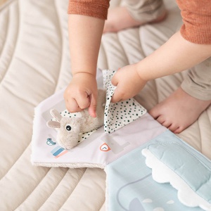 Livre home tissu LALEE Done by Deer Sand