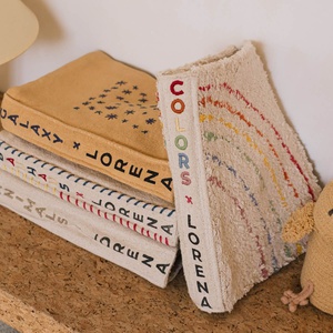 Livre sensoriel GALAXY 22x28cm Lorena Canals