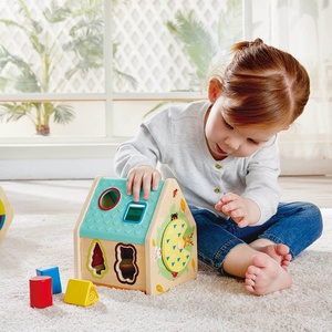 Maison trieuse de formes Les amis de la forêt Hape