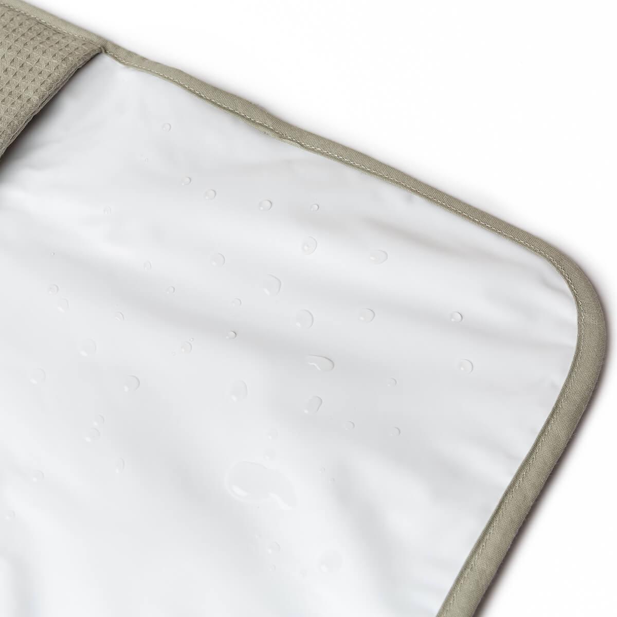 Matelas à langer imperméable MOZART Nobodinoz laurel green
