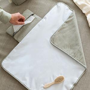 Matelas à langer imperméable MOZART Nobodinoz laurel green