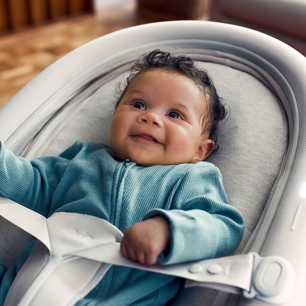 Mecedora moisés inteligente todo en uno RISE Elvie