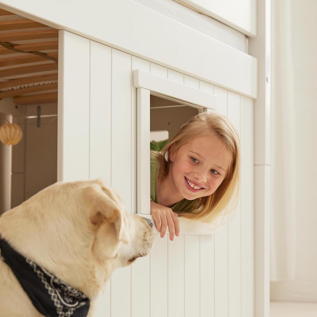 Mid sleeper WHITE 200x90 Str. ladder & Tree hut White window