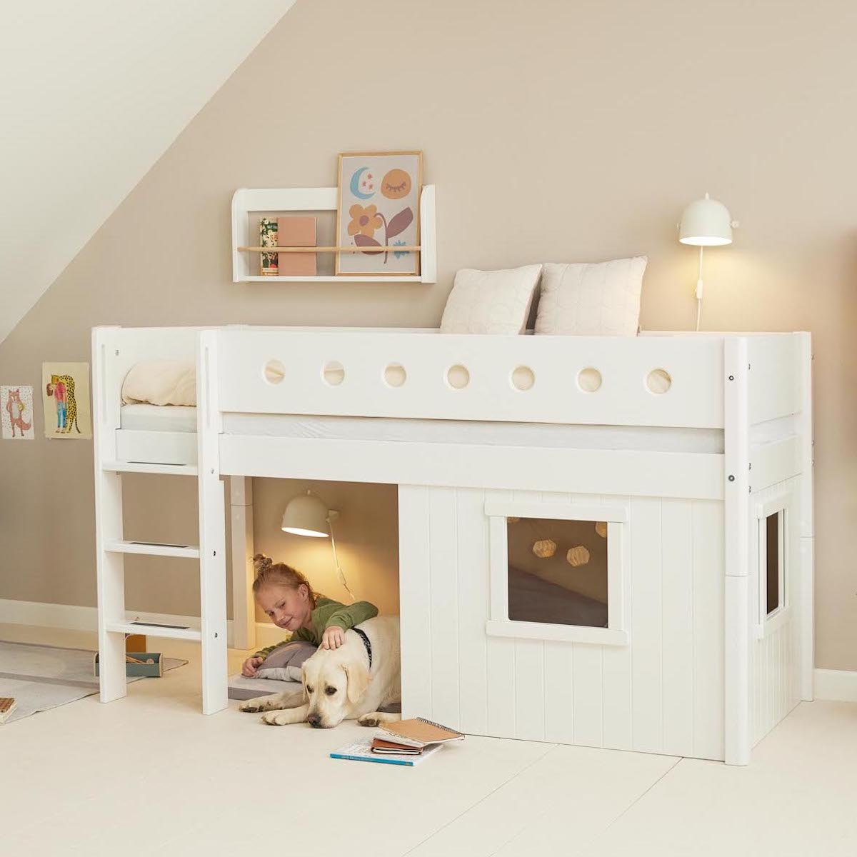 Mid sleeper WHITE 200x90 Str. ladder & Tree hut White window